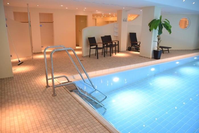 Schönes Neues Hochwertig Renoviertes 2-zimmer In Der 4. Etage. * Westerland